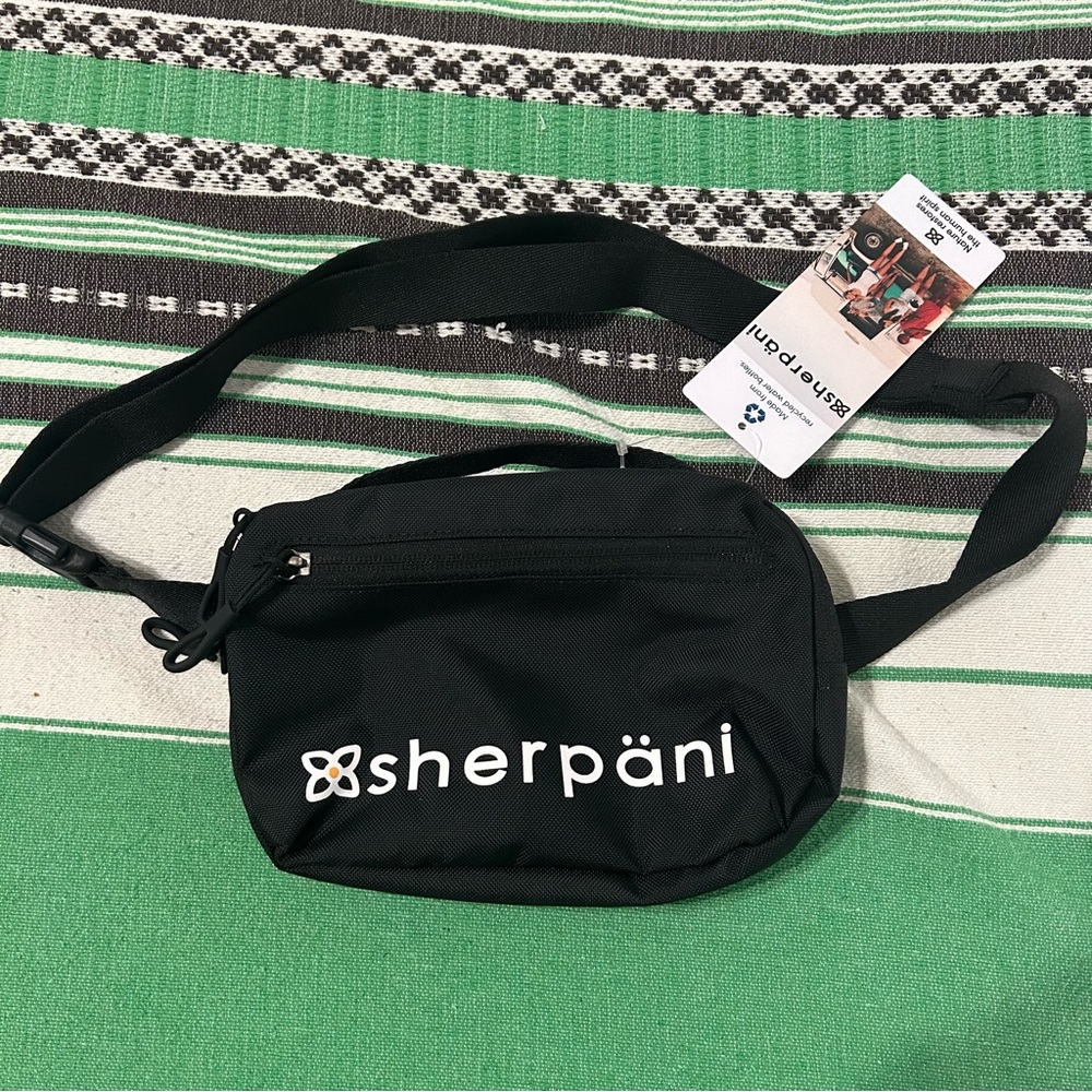 Brand:Sherpani Condition: Brand New Size: OS